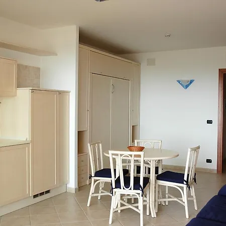 Smeraldo Apartment *